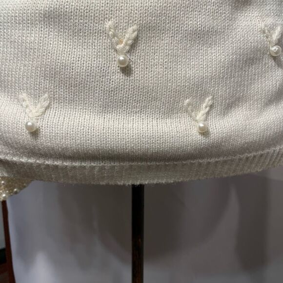 Vintage Pearl Cream Sweater - Picture 12 of 14
